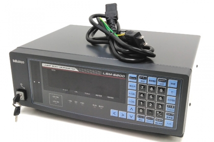LSM-6200 レーザスキャンマイクロメータ 多機能操作表示部