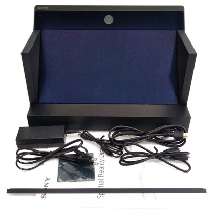 ELF-SR1 空間再現ディスプレイ